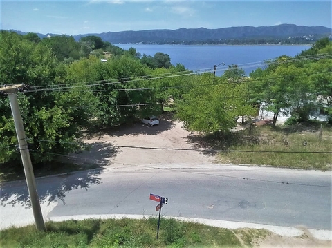 Terreno frente al Lago San Roque - Playa Perelli