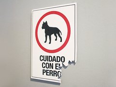 Cartel "Cuidado con el perro"