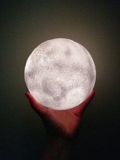 Lámpara Velador Luna Usb Regalale La Luna - Omnipresentes - Regalos Creativos