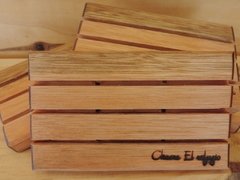 Jaboneras en madera de Saligna