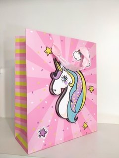 Bolsa con unicornio tridimensional