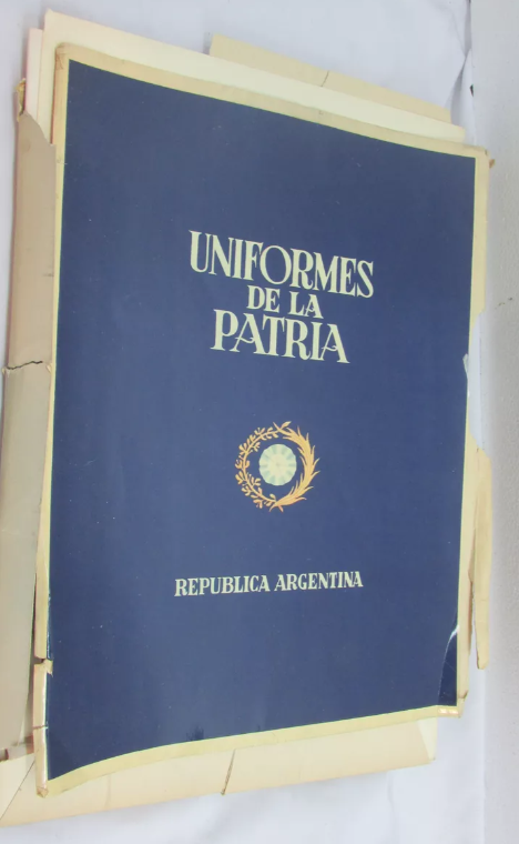 Uniformes De La Patria Laminas De Vivos Colores