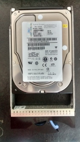 300GB 15K 4GB 3.5in FIBRE CHANNEL DISK - Part Number: CA06776-B45900BA