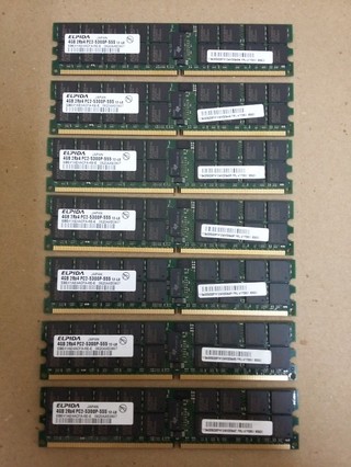 Memória IBM 4GB 2Rx4 PC2-5300P-555-12LO - P/N 43X5028 - FRU 41Y2851