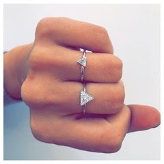 Anillo Triángulo cubic -plata 925