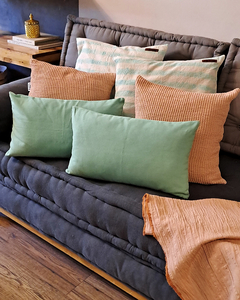 Promo Pack Premium n,31 de almohadones decorativos sustentables con funda - FENIX manufactura de muebles