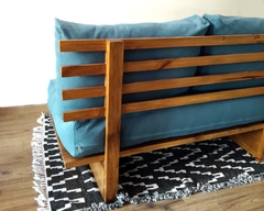 Sillón Ikigai sustentable en madera y textil - FENIX manufactura de muebles