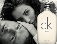 CK ONE EDT x 100 ml + BODY WASH - Perfumes Lourdes