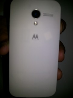 Motorola Moto X Branco - XT1058, Android 4.4.2, Processador 1.7 GHz dual-core Qualcomm Snapdragon, Câmera 10MP, 16GB Memória USADO