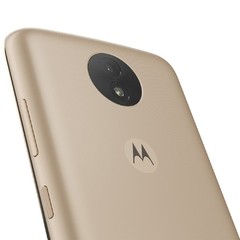 Smartphone Motorola Moto C Plus XT-1726 Ouro com 8GB, Tela 5'', TV Digital, Dual Chip, Android 7.0, 4G, Câmera 8MP, Processador Quad-Core e 1GB de RAM - comprar online