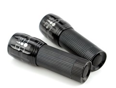 Mini lanterna Tática com Zoom Ajustável com alça Tam. 11 cm LY8400