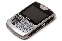 celular BlackBerry 8707v, processador de 312Mhz, Bluetooth Versão 2.0, Teclado QWERTY Fixo, BlackBerry OS 4.1, Quad-Band 850/900/1800/1900