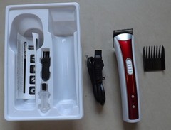 Maquina de cortar cabelo recarregável - NOVA LY-3780