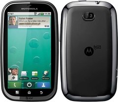 celular Motorola Bravo MB520, processador de 800Mhz, Bluetooth Versão 2.1, Android 2.2 Froyo, Quad-Band 850/900/1800/1900