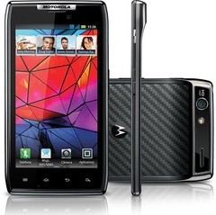 Smartphone Motorola RAZR XT910 Desbloqueado Preto Android 2.3 Gingerbread, Memória Interna 16GB, Câmera 8MP, Tela 4.3"