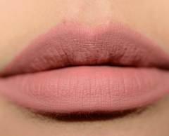 Kat Von D - Everlasting Liquid Lipstick Ophelia - comprar online