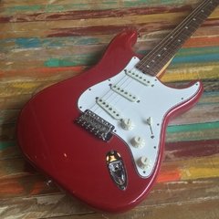 FENDER American Vintage ´65 Stratocaster Dakota Red - comprar online