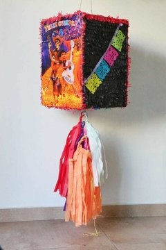 PIÑATA COCO en internet