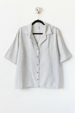 Camisa ARACELI, Camisa de lino rayado con solapa y manga corta - tienda online