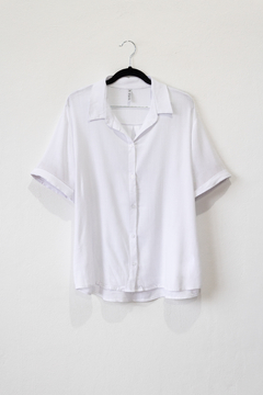 Camisa TATIANA, Camisa básica de lino elastizado manga corta en internet