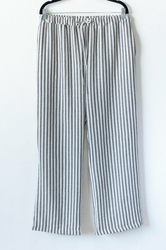 Pantalón SILVINA, Pantalón de lino rayado con bolsillos - SYES | Mayorista