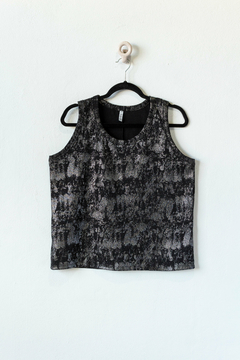 Musculosa MARY KATE, Musculosa con efecto foil plata - SYES | Mayorista