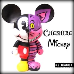 Cheshire Half Mickey Art Toy - comprar online