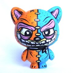 Zombie Cat Art Toy - comprar online