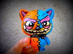 Imagen de Zombie Cat Art Toy
