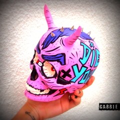 Pink Punk Skull en internet
