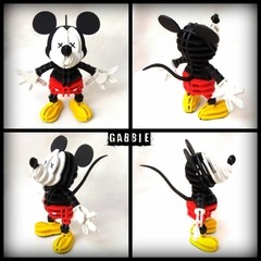 Sliced Mickey Art Toy en internet