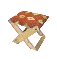 IT 20 Yamika Stool Red