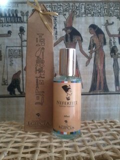 Perfume Nefertiti na internet