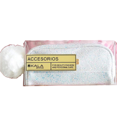 Porta cosméticos Glitter con pompón en internet