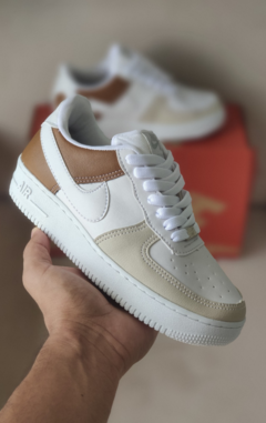 TÊNIS AF1 BRANCO MARRON - comprar online