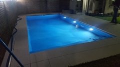 ILUMINACION LED BLANCA (Martín Coronado- Bs As) - PISCINAS ZUMAAC 