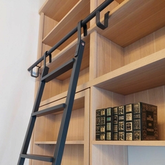 Escalera para biblioteca con ruedas y escalones de hierro - Veilot