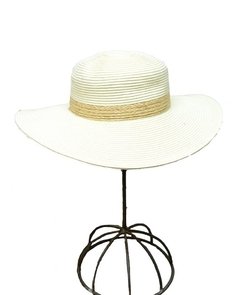 SOMBRERO CON GUARDA