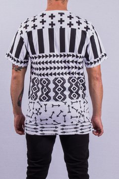 T Shirt Flecha/Triangulo - Treë Shirts