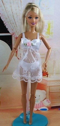 BABY DOLL + ACCESORIOS P/ BARBIE O SIMIL