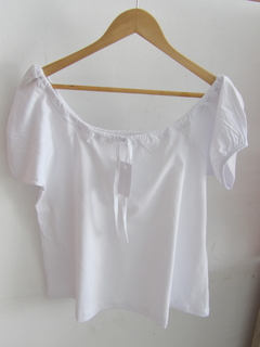 REMERA DAMAS CUELLO ESCOTADO CON CORDON DE REDUCCION ART 1120 (I7000-L-BLANCO)