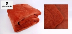 EDREDON CORDERITO 2 1/2 PIERRE CARDIN LINEA LISA (para colchon de 140x190) (A9015-3ROJO)