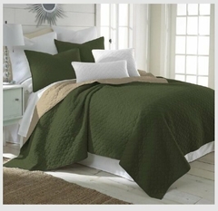 Cubrecama 1 1/2 bitono Matelasse reversible Farnca Valiery Color:Verde/beige (A2503-1SVERBEI)