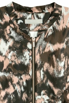 BOMBER H&M en internet