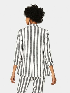 BLAZER RAYAS BERSHKA - comprar online