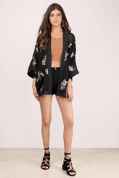 KIMONO BORDADO TOBI - comprar online