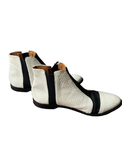 BOTAS BENDITO CUERO T38 - comprar online