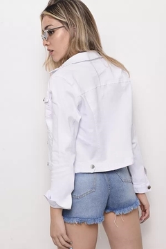 Campera Gabardina Elastizada Blanco y Negro - Shaina Trendy Store