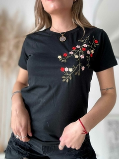 Remera Algodon Pemium Bordado Flores