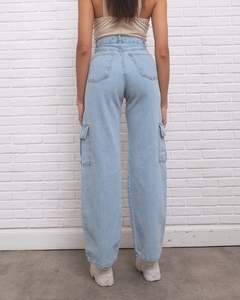 Jean Wide Leg Cargo Celeste en internet